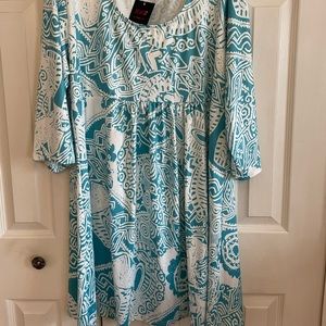 Brand new top, tags on